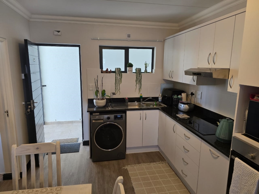 2 Bedroom Property for Sale in Buh Rein Estate Western Cape